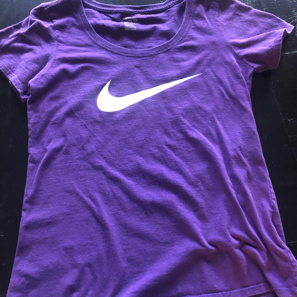 Nike V-Neck Purple Tee Shirt SZ XS